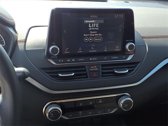 2022 Nissan Altima SR