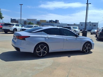 2024 Nissan Altima SR