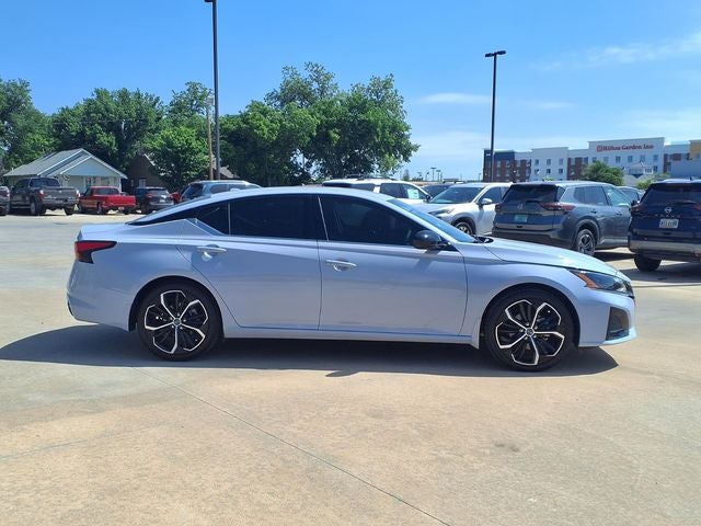 2024 Nissan Altima SR