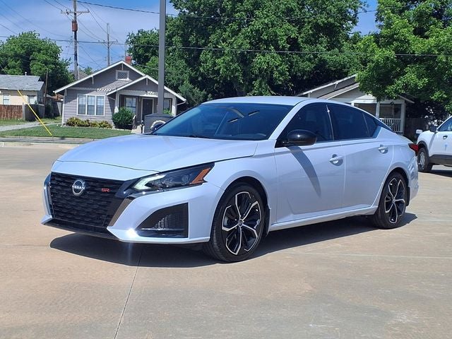 2024 Nissan Altima SR