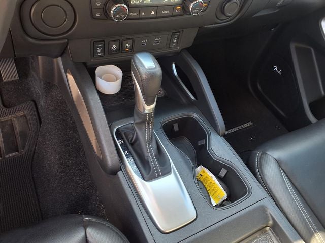 2024 Nissan Frontier Crew Cab SL