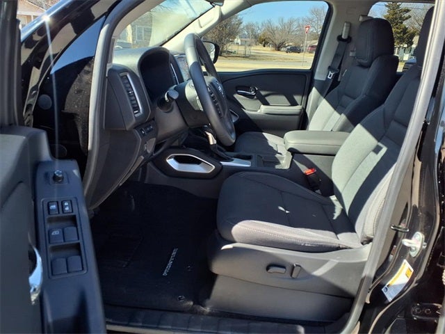 2024 Nissan Frontier Crew Cab SV