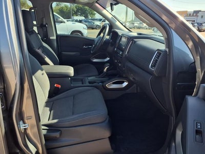 2024 Nissan Frontier Crew Cab SV