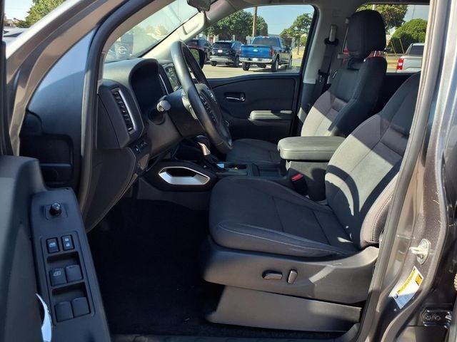 2024 Nissan Frontier Crew Cab SV