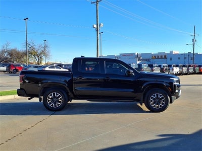 2024 Nissan Frontier Crew Cab SL