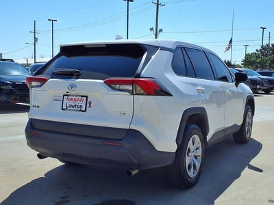 2022 Toyota RAV4 LE