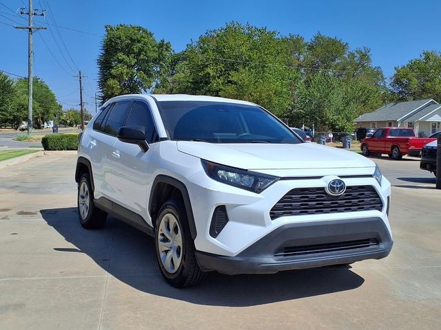 2022 Toyota RAV4 LE
