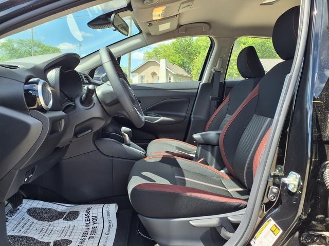2025 Nissan Versa SR