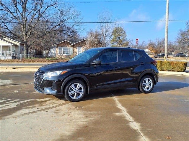 2025 Nissan Kicks Play S