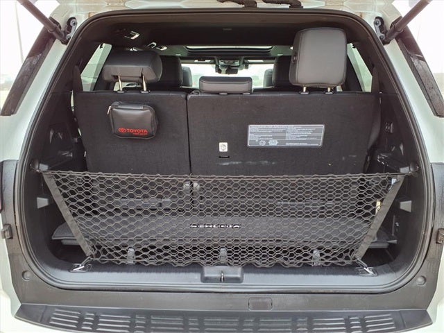 2024 Toyota Sequoia SR5 4WD (SE)