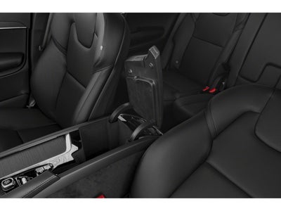 2020 Volvo XC90 T6 Momentum